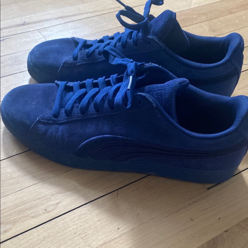 Puma Men's Blue Suede Sneakers